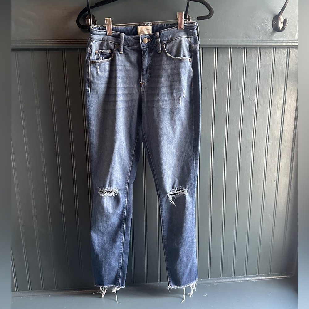 Universal Thread High Rise Skinny Dark Blue Distressed Ankle Jeans